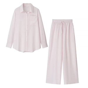 Damen-Schlafanzugset in Rosa gestreift mit Langarm-Oberteil und Spitzendetails