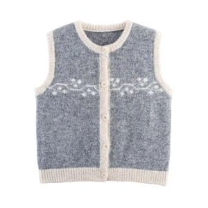 Gray jacquard knit vest with cream rib trim and wave pattern floral details