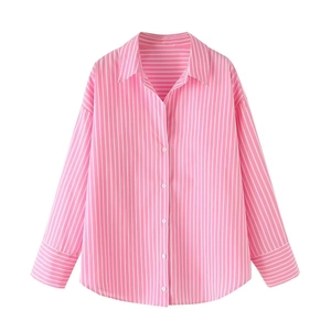 Chemise décontractée à rayures verticales roses et blanches avec revers et manches longues