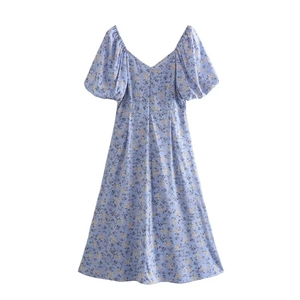 Robe fleurie romantique française avec col en V et manches bouffantes lilas
