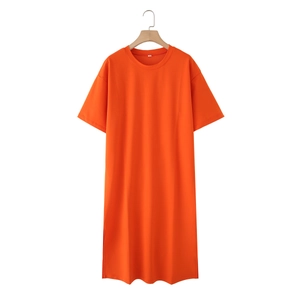 Fel Oranje T-shirt maxi-jurk met korte mouwen, ronde hals en zijsplitjes onderaan