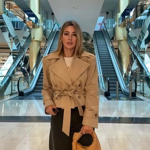 Women's Fashion Short Trench Coat Double Breasted Lapel Belted Jacket Solid Color Autumn Outerwear Streetwear Casual Top
