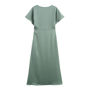 Vue arrière d'une robe midi en satin vert sauge avec manches courtes et taille haute