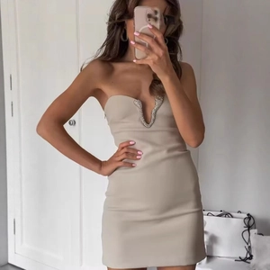 Robe Sexy Femme Sans Bretelles Avec Strass Col en V Couleur Unie Coupe Ajustée Sans Manches Robe de Soirée Club