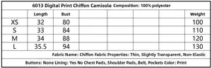 Guida alle taglie dettagliata per top in chiffon stampato con misure e dettagli tessuto