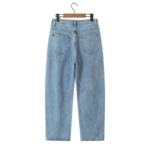 Women's light wash denim jeans with loose straight fit and classic back pockets