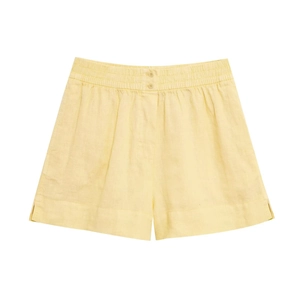 Short femme en coton et lin jaune clair à plat avec détail de boutons à la taille