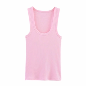 Slim fit pink ribbed knit tank top with U-neck for women spring fashion casual wear