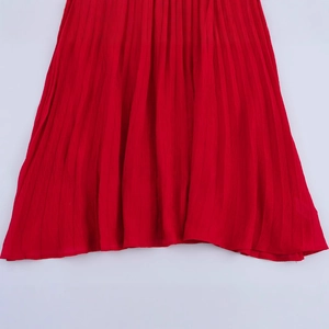 Robe longue sirène rouge sexy en maille avec détails plissés élégants pour femmes chic