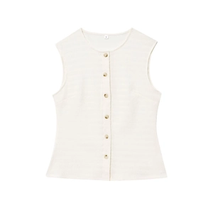 Haut de gilet blanc sans manches avec texture verticale et boutons marron pour le printemps