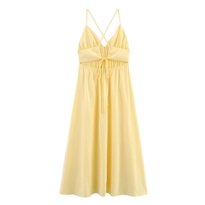 Robe midi jaune clair à fines bretelles avec laçage croisé dans le dos et col en V