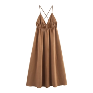 Robe midi marron pour femme avec col en V, fines bretelles et taille plissée élégante