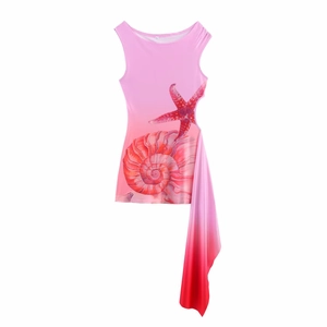 Slim fit sleeveless pink mini dress with gradient seashell print and side cutout detail