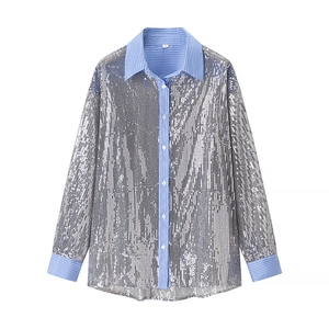 Chemise femme à paillettes argentées, poignets et col à rayures bleues, style chic 2025