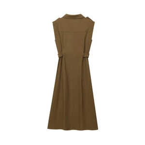 Detail view of the back of a linen midi dress with a collar and adjustable waist buttons