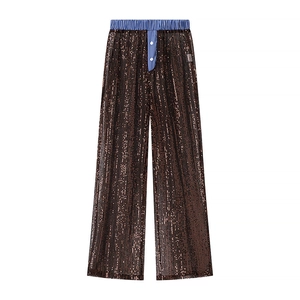 Pantalon large à paillettes marron foncé avec taille contrastée à rayures bleues