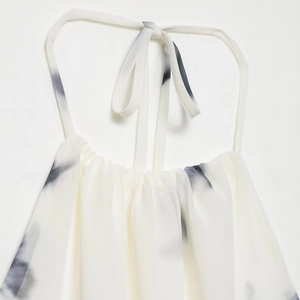 Abito lungo da donna con scollo all'americana e stampa tie-dye blu in chiffon