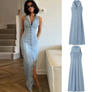 Damen Halter Ärmellos Denim Maxi Kleid Sexy V-Ausschnitt Knopfleiste Hoher Schlitz Gesmokter Rücken Hellblau Partykleid