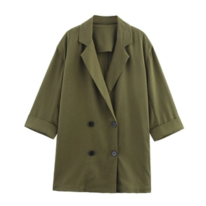 Blazer croisé femme vert armée avec manches trois-quarts et boutons noirs style lin chic