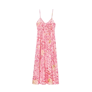 Robe longue d'été rose à fleurs avec col en V et taille haute élastique smockée