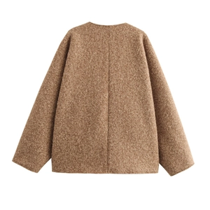 Minimalistische braune Strickjacke für Damen mit Rundhalsausschnitt und überschnittenen Schultern