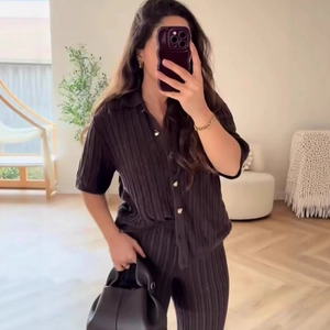Completo Casual da Donna in Maglia a Costine Tinta Unita Manica Corta Top e Pantaloni Loungewear Streetwear