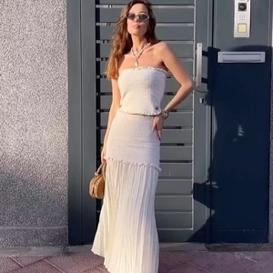 Tenue Élégante Femme Décontractée Haut Bustier en Tricot et Jupe Longue Plissée Ensemble Vacances Blanc Crème