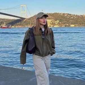 Veste Rétro en Imitation Daim pour Femmes Revers Coupe Ample Fermeture Éclair Court Avec Épaulettes Couleur Unie Streetwear Casual Manteau