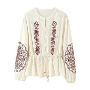 Blouse Peplum Brodée Bohème pour Femmes Fleurs Rouges Manches Lanternes Cordon Glands Beige Chemise à Manches Longues