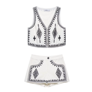 Boho Ethnic Geometric Embroidered Women Top And Bottom Sleeveless V-Neck Vest And High Waist Shorts White Polyester Casual Suit