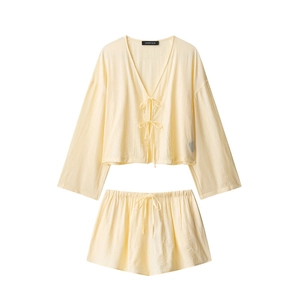 Women's cream wrinkled texture two-piece set with tie-front top and elastic shorts