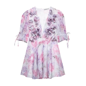 Robe en mousseline fleurie avec col en V à fleurs 3D et manches bouffantes blanc rose