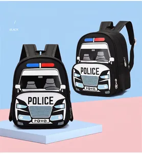 Mochila infantil negra con diseño de coche de policía y bolsillos laterales de malla
