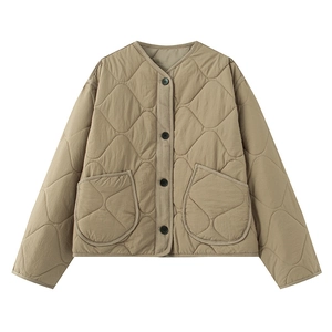 Women's khaki quilted lightweight jacket with crew neck and onion-pattern stitching
