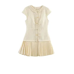 Élégante Robe Courte en Tweed Crème Patchwork Plissée pour Femmes Col Rond Manches Courtes Bouton Doré Gland Robe Courte Trapèze Street