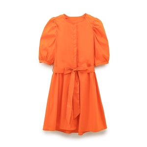 Robe ligne A orange vif élégante avec manches bouffantes et ceinture pour l'été