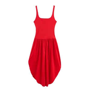 Robe d'été rouge sans manches pour femme avec corsage ajusté et ourlet ballon plissé