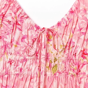 Women's summer floral dress with V-neck drawstring and elastic waist details
