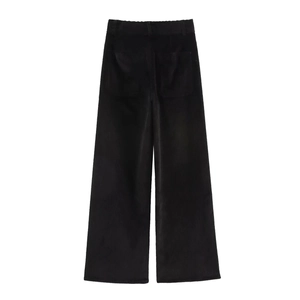 Vue arrière du pantalon en velours côtelé noir à larges jambes avec poches plaquées