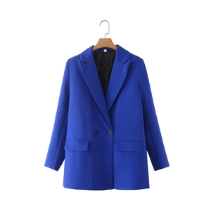 Damen Blazer in Königsblau mit Doppelreiher-Knöpfen und Pattentaschen für Business
