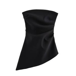 Haut bustier noir pour femme avec taille froncée et ourlet asymétrique style moderne
