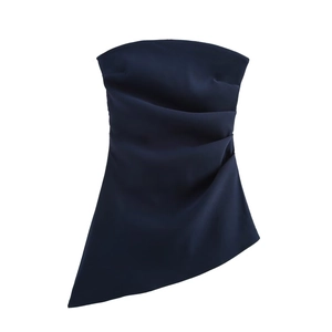 Haut bustier bleu marine avec détails plissés et ourlet asymétrique pour mode urbaine