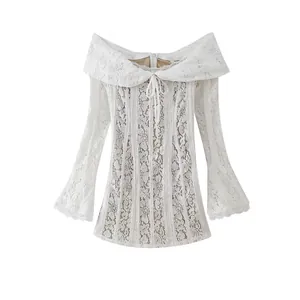 Robe Midi Moulante en Dentelle Blanche Élégante Épaules Dénudées Manches Longues Cloche pour Femmes Coupe Cintrée Chic