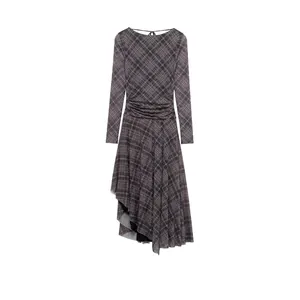 Robe Maxi à Carreaux en Filet pour Femmes Élégante Dos Nu Col en V Profond Plissée Moulante Ourlet Asymétrique Robe de Soirée