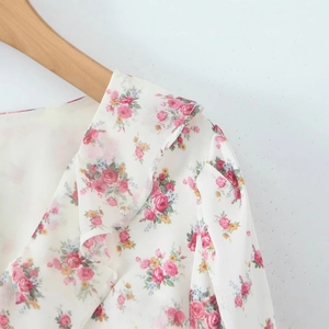 V-neck floral ruffle dress in breathable chiffon with pink and yellow rose patterns