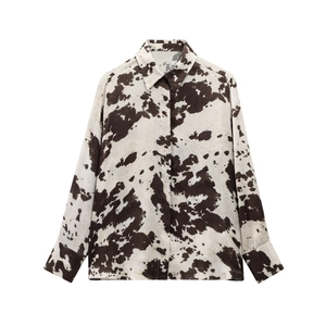 Chemisier chic à manches longues avec motif imprimé vache marron et col à boutons