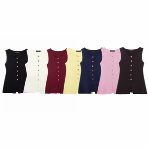Gilets en tricot sans manches pour femmes en couleurs avec boutons dorés