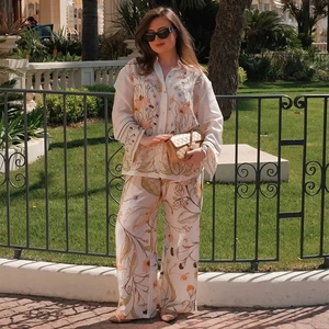 Summer casual two-piece floral print set with long sleeve shirt and wide-leg trousers