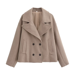 Manteau court en laine marron clair pour femme avec col à revers et double boutonnage