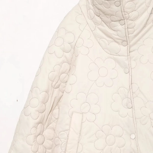 Beige floral quilted cotton jacket with high collar and snap buttons for women